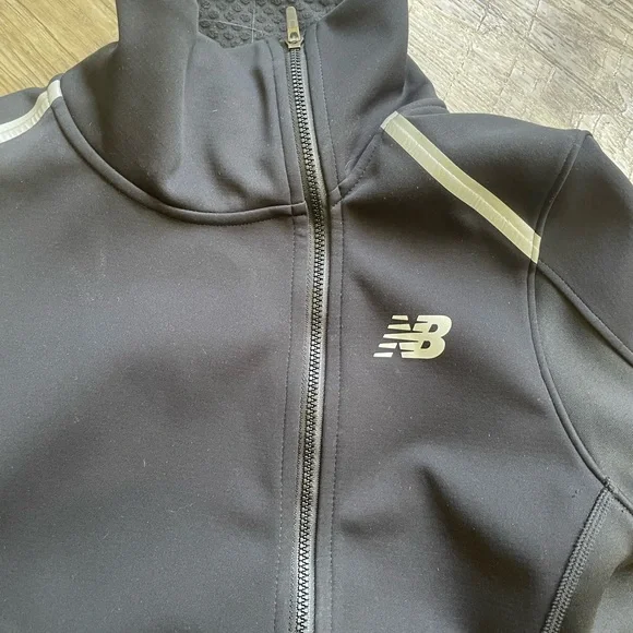 New Balance Jacket - Picture 4 of 4